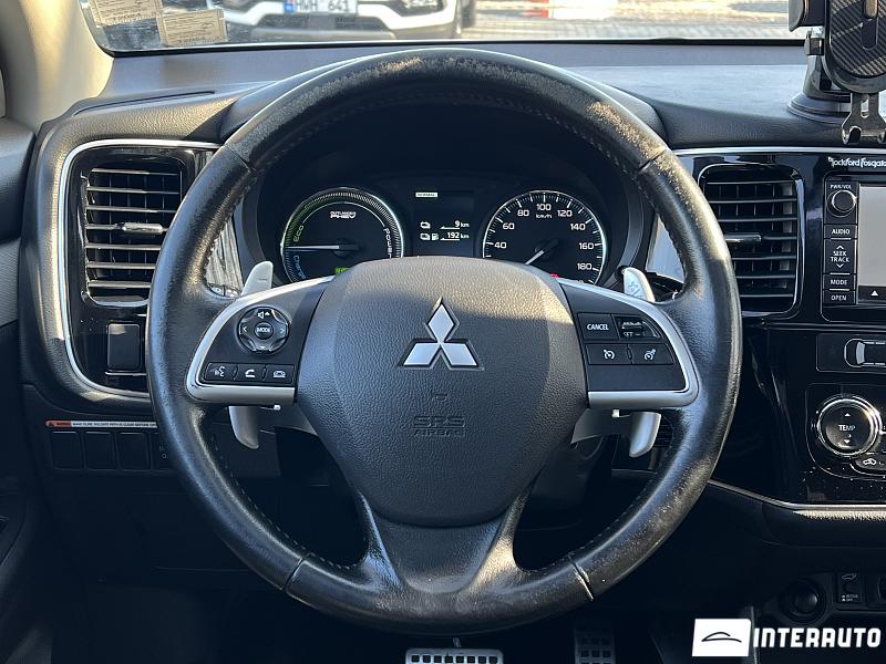 Mitsubishi Outlander 10 mitsubishi outlander 2014