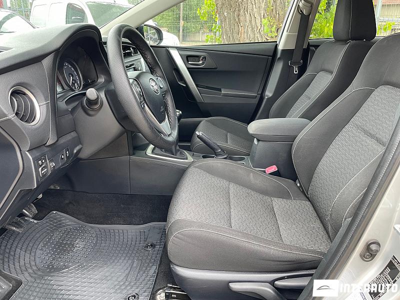 Toyota Auris 5 toyota auris 2014