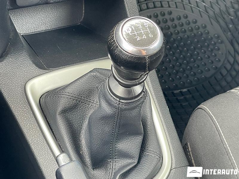 Toyota Auris 13 toyota auris 2014