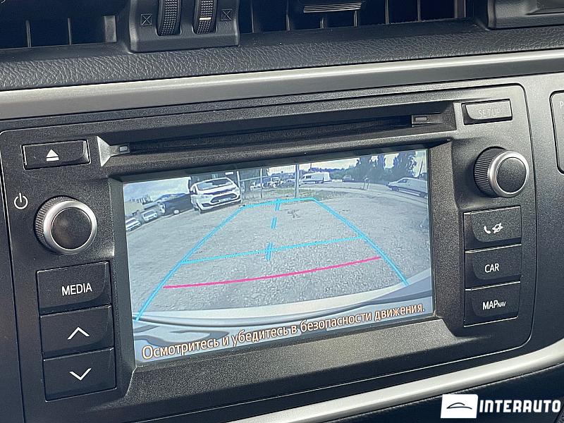 Toyota Auris 11 toyota auris 2014