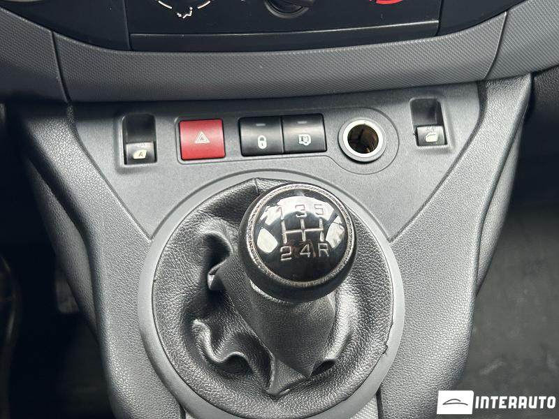 Peugeot Partner 11 peugeot partner 2011