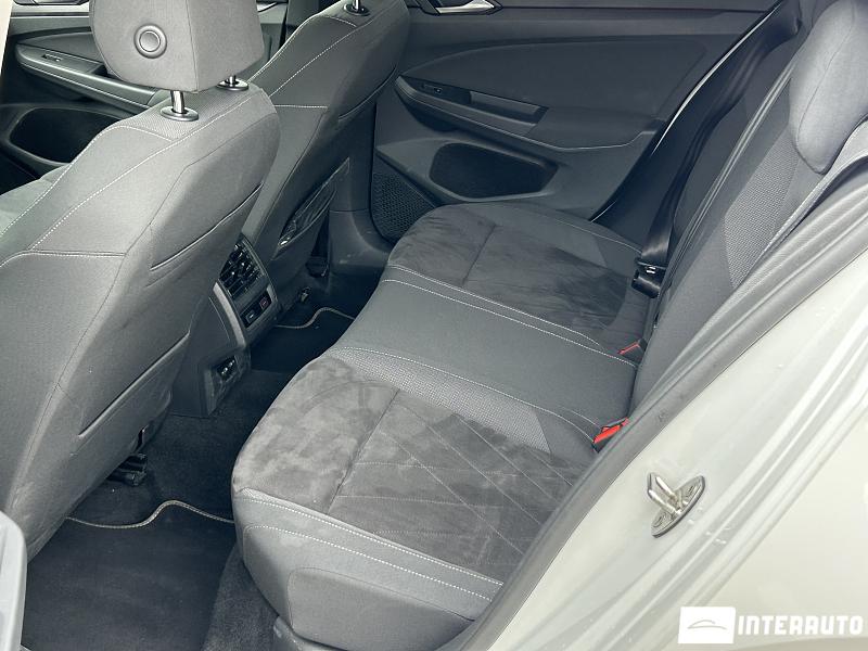 Volkswagen Golf eHybrid 19 volkswagen golf ehybrid 2021