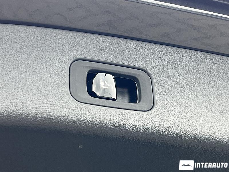 Mercedes GLC 220d 23 mercedes glc 220d 2024