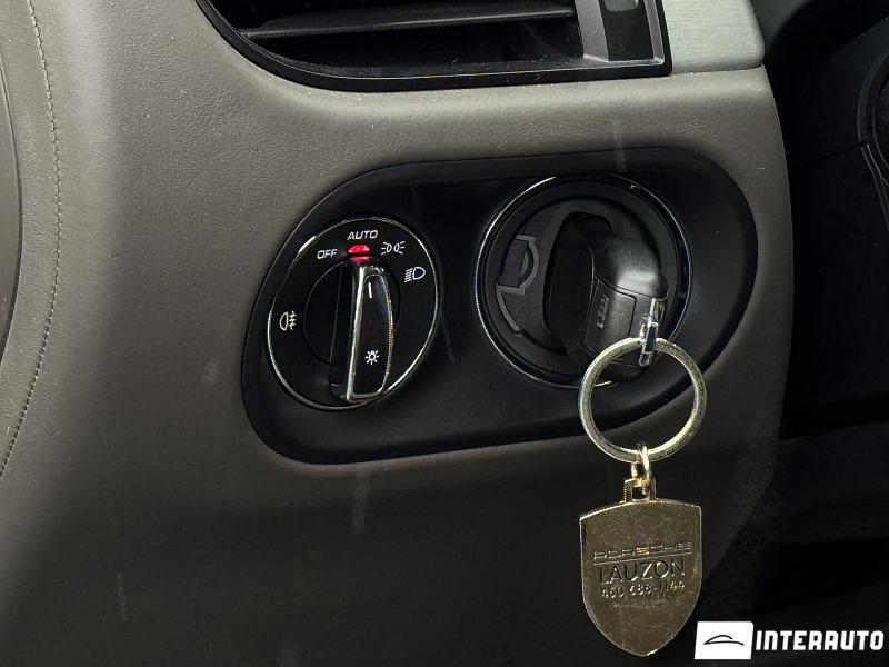 Porsche Macan 11 porsche macan 2019