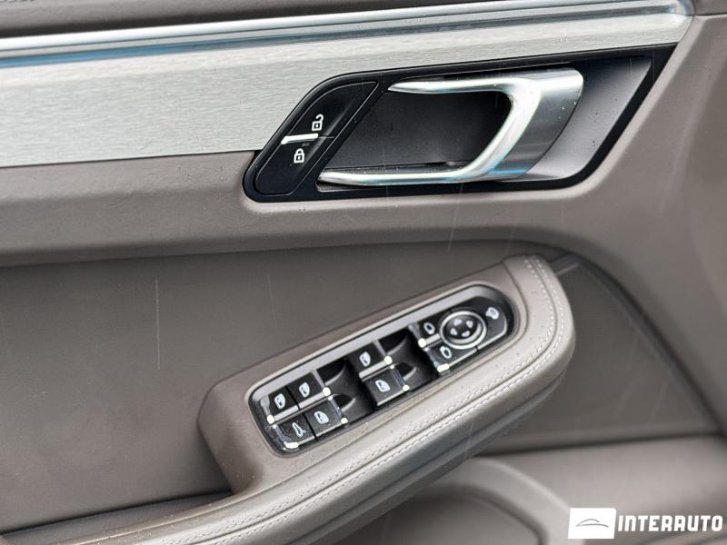 Porsche Macan 7 porsche macan 2019