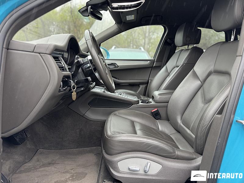 Porsche Macan 9 porsche macan 2019