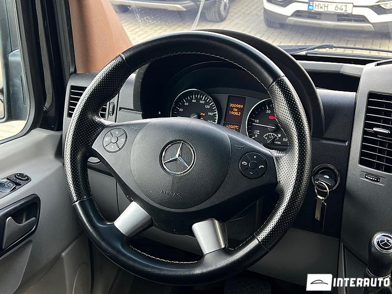 Mercedes Sprinter 10 mercedes sprinter 2017