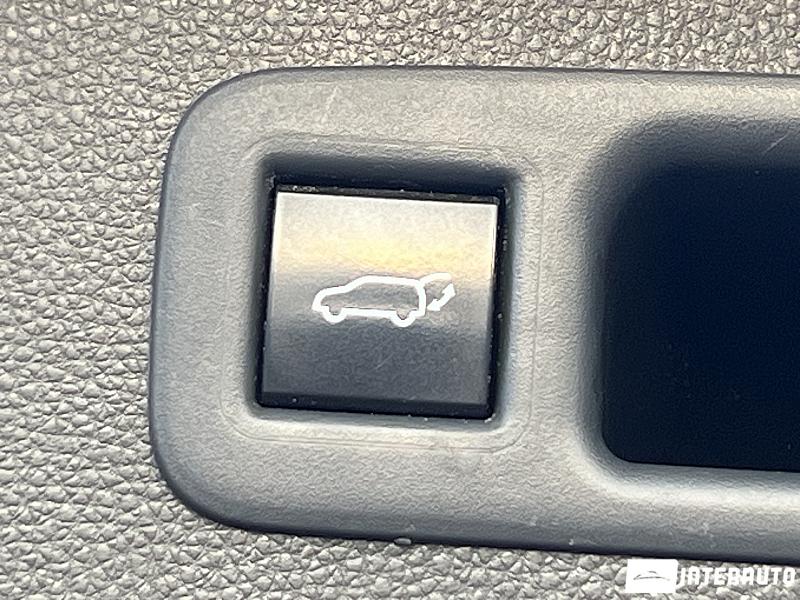 Toyota Highlander 25 toyota highlander 2021