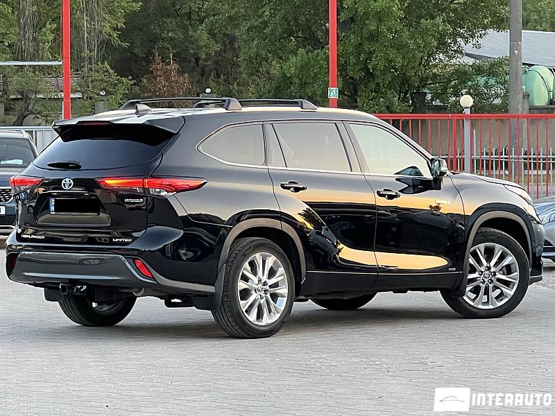 Toyota Highlander 3 toyota highlander 2021