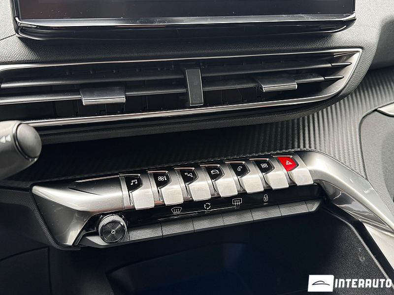 Peugeot 5008 11 peugeot 5008 2020