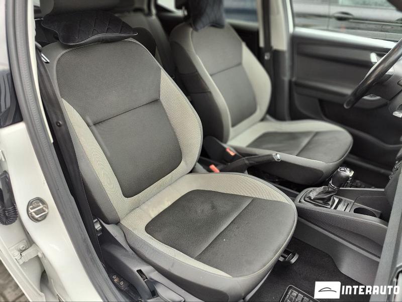 Skoda Fabia 12 skoda fabia 2015