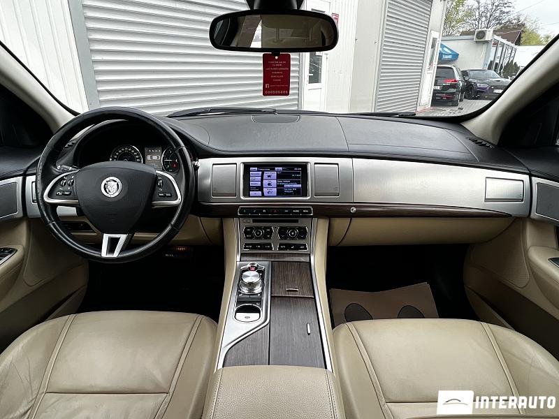 Jaguar XF 8 jaguar xf 2012