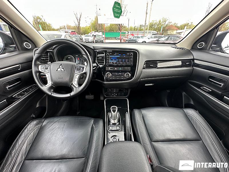 Mitsubishi Outlander 9 mitsubishi outlander 2015