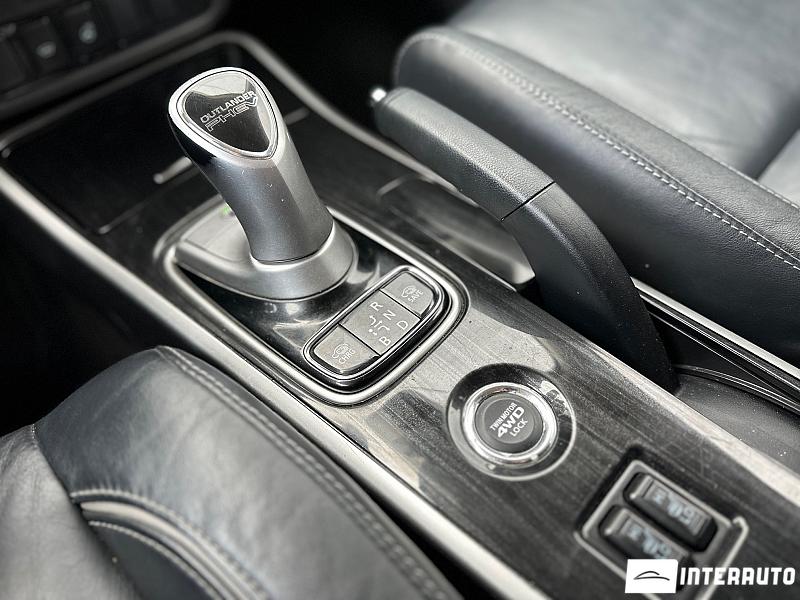 Mitsubishi Outlander 13 mitsubishi outlander 2015