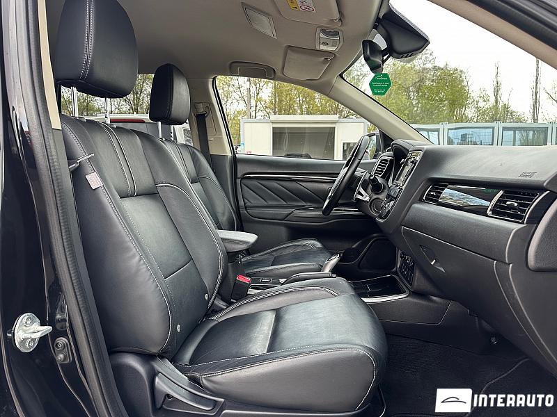 Mitsubishi Outlander 15 mitsubishi outlander 2015