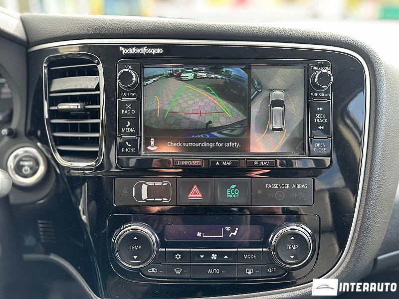 Mitsubishi Outlander 12 mitsubishi outlander 2015