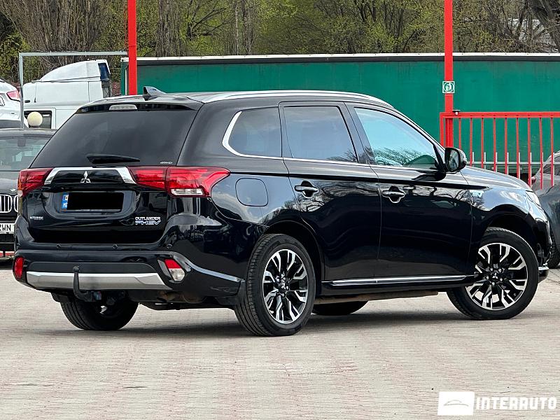 Mitsubishi Outlander 3 mitsubishi outlander 2015