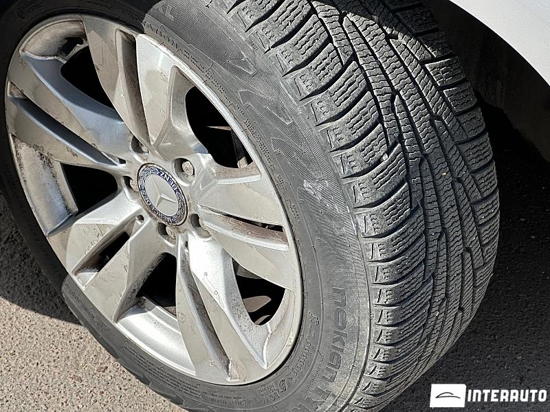 Mercedes E 200 17 mercedes e 200 2011