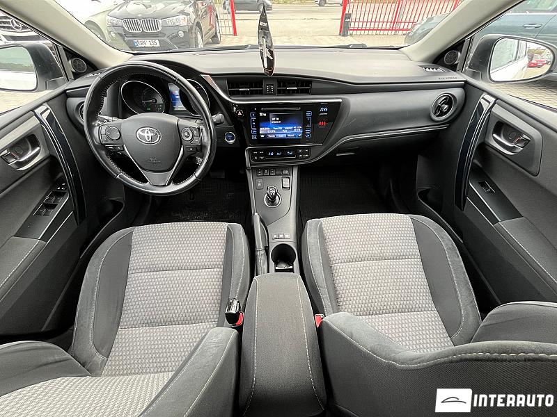 Toyota Auris 7 toyota auris 2018