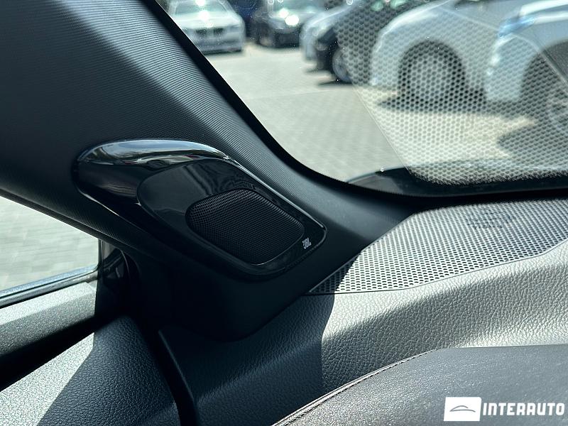 Toyota C-HR 11 toyota c-hr 2017