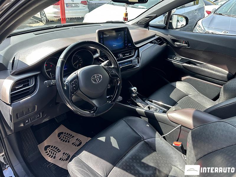 Toyota C-HR 7 toyota c-hr 2017