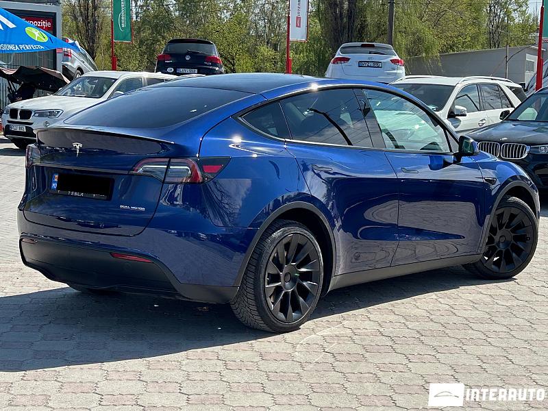 Tesla Model Y 3 tesla model y 2022
