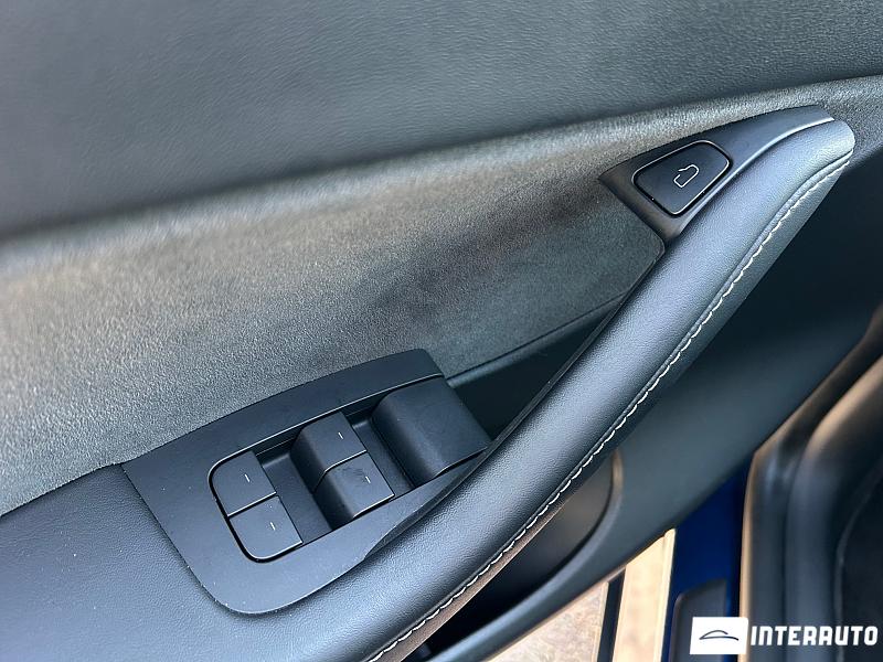 Tesla Model Y 6 tesla model y 2022