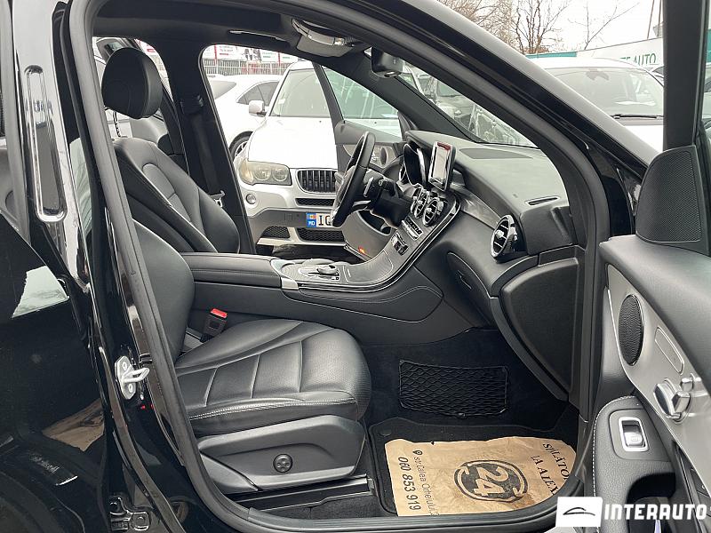 Mercedes GLC 300 22 mercedes glc 300 2018