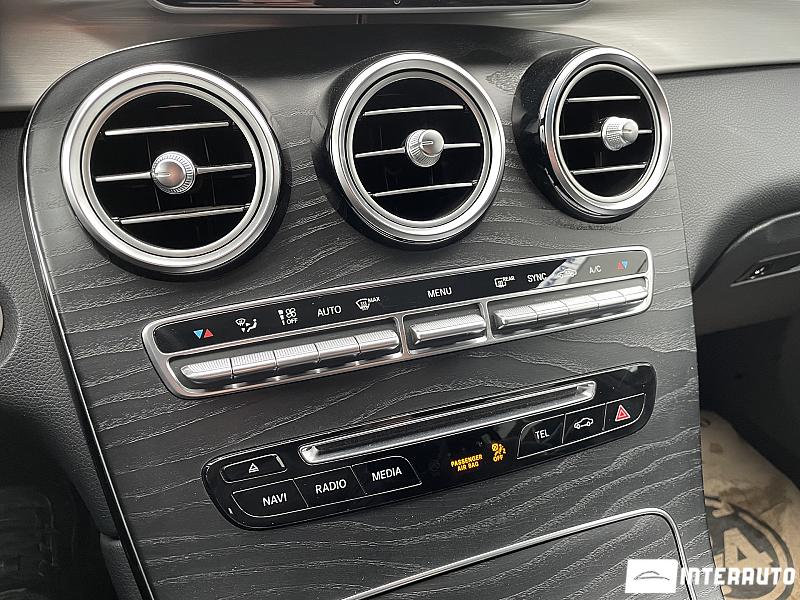 Mercedes GLC 300 17 mercedes glc 300 2018