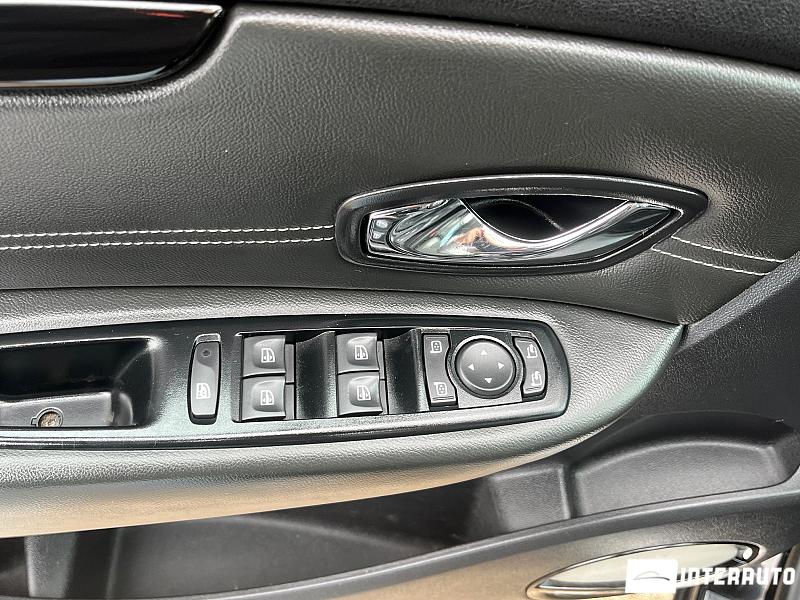 Renault Grand Scenic 7 renault grand scenic 2015