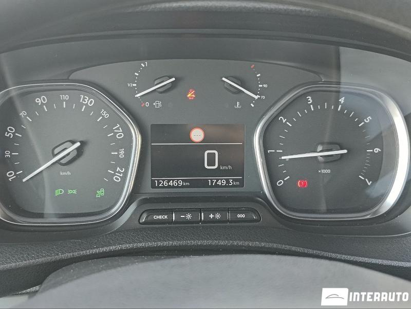 Toyota Proace 9 toyota proace 2018