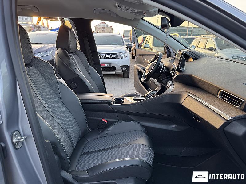 Peugeot 5008 17 peugeot 5008 2020