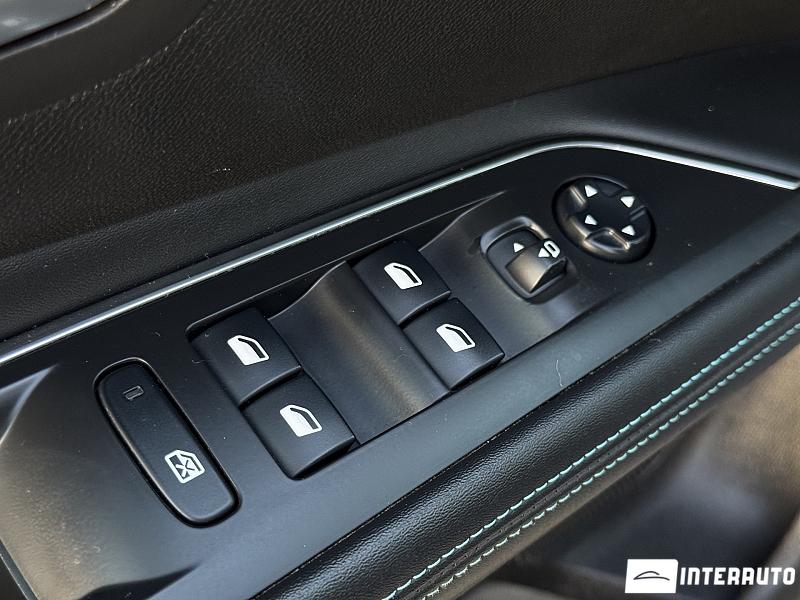 Peugeot 5008 21 peugeot 5008 2020