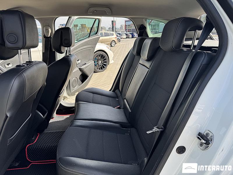 Renault Megane 13 renault megane 2012