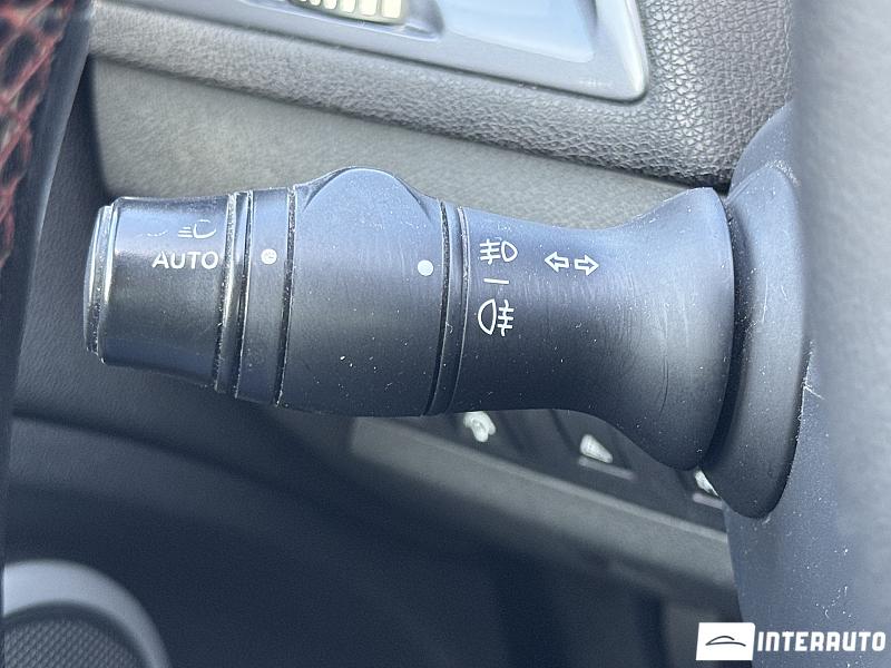 Renault Megane 17 renault megane 2012