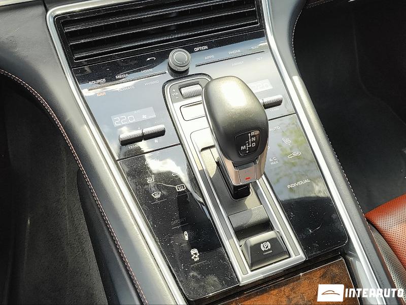 Porsche Panamera Turbo S 16 porsche panamera turbo s 2018