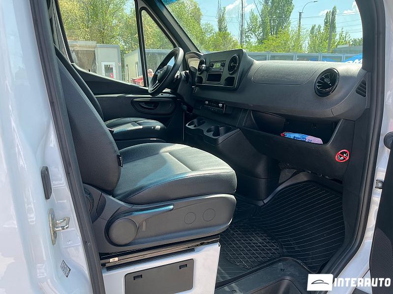 Mercedes Sprinter 10 mercedes sprinter 2023