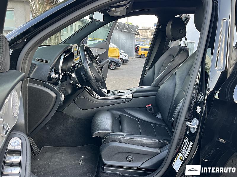 Mercedes GLC 350e 7 mercedes glc 350e 2019