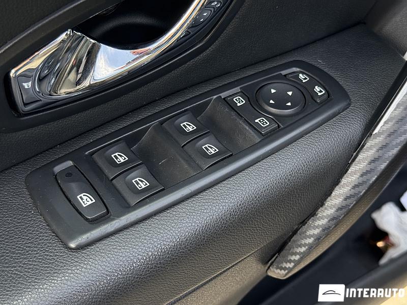 Renault Megane 17 renault megane 2013