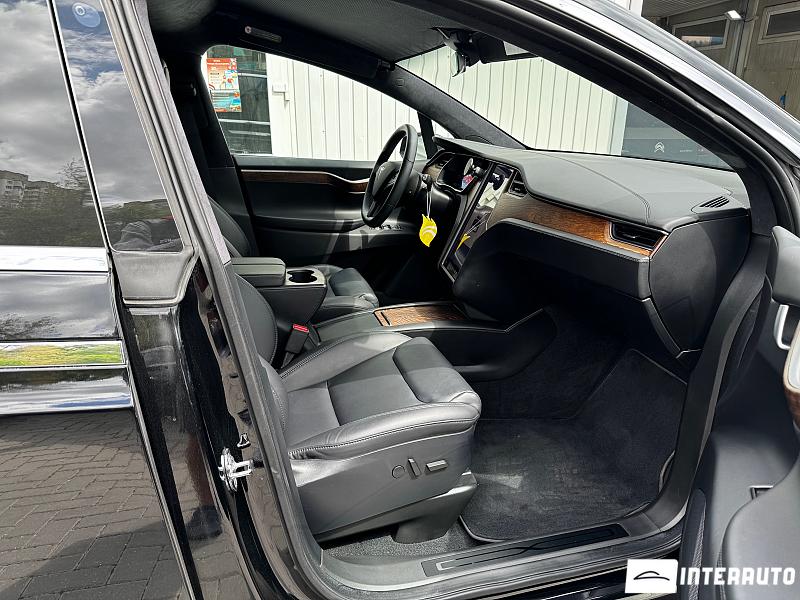 Tesla Model X 6 tesla model x 2020