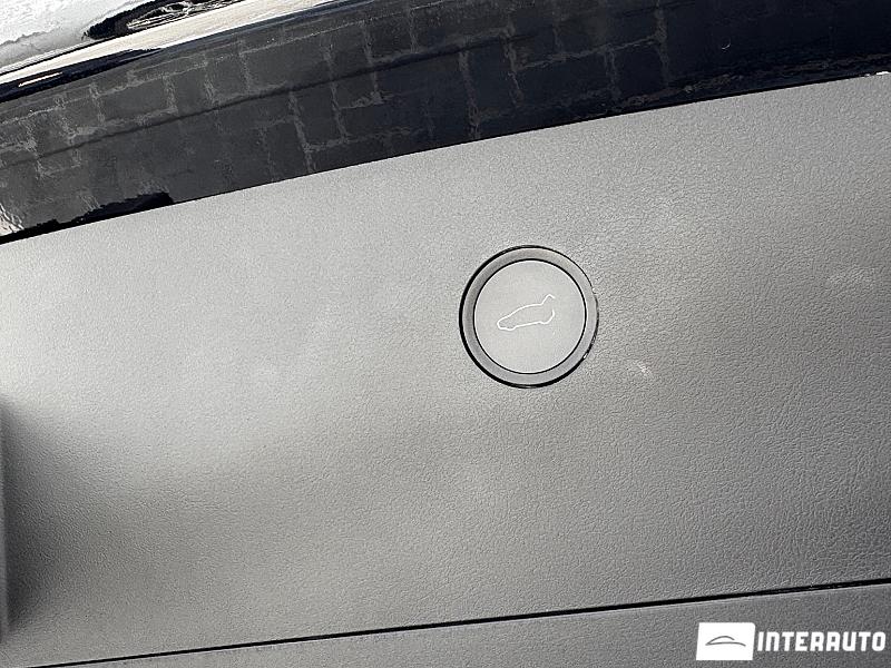 Tesla Model X 19 tesla model x 2020