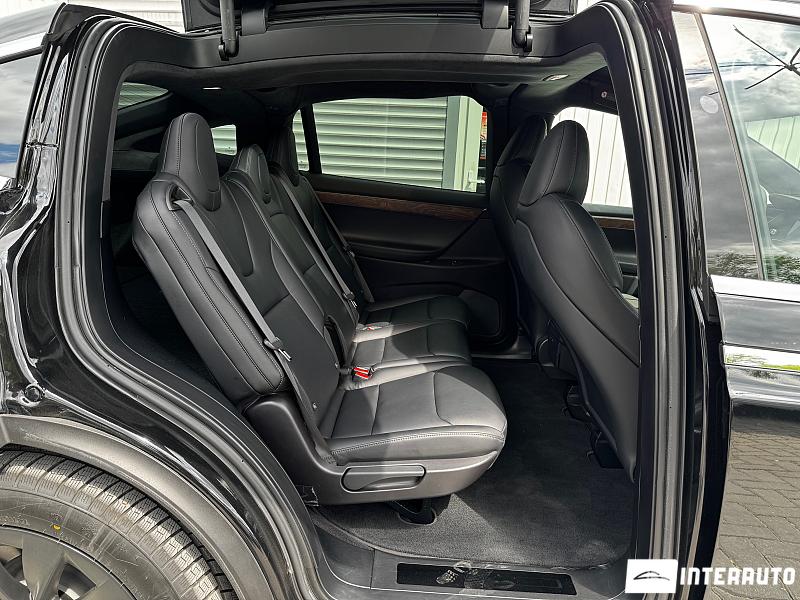 Tesla Model X 17 tesla model x 2020