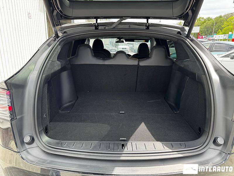 Tesla Model X 18 tesla model x 2020