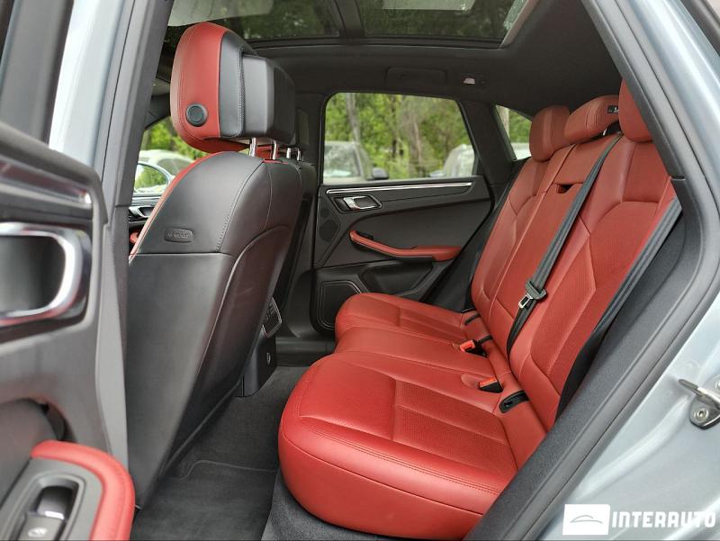 Porsche Macan 9 porsche macan 2019