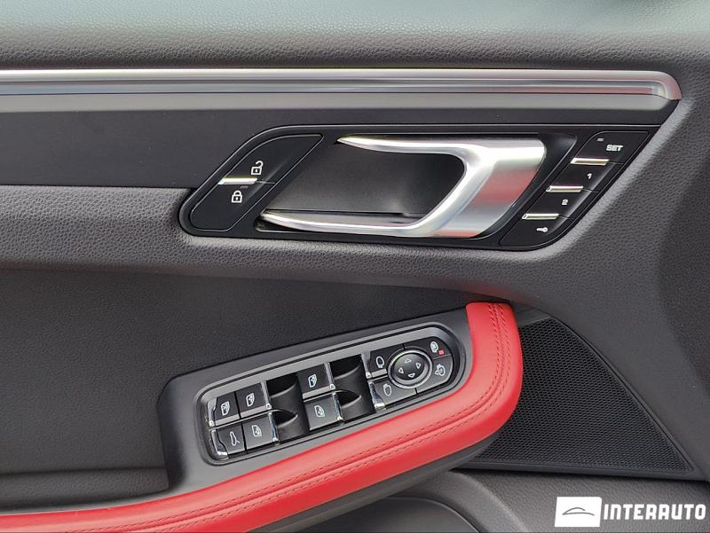 Porsche Macan 16 porsche macan 2019