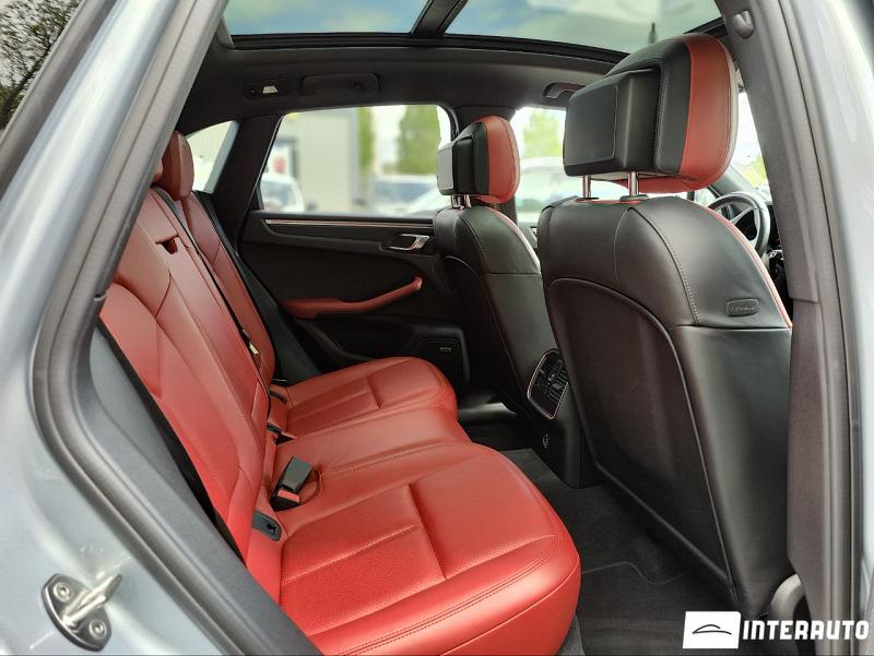 Porsche Macan 8 porsche macan 2019