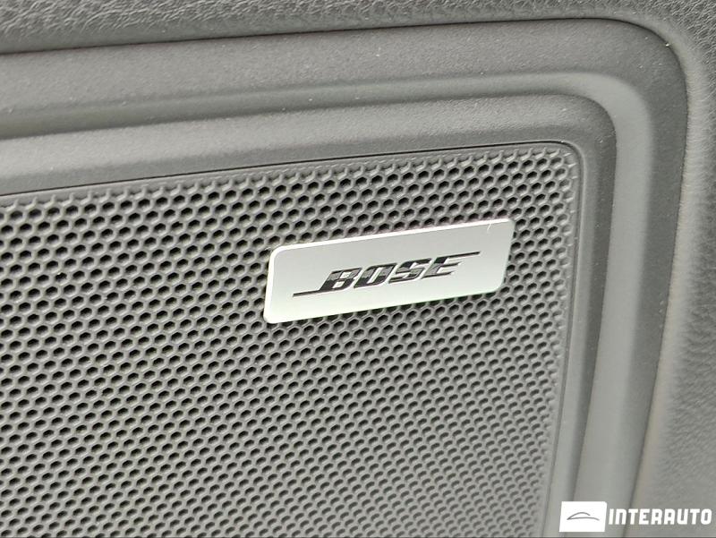 Porsche Macan 17 porsche macan 2019