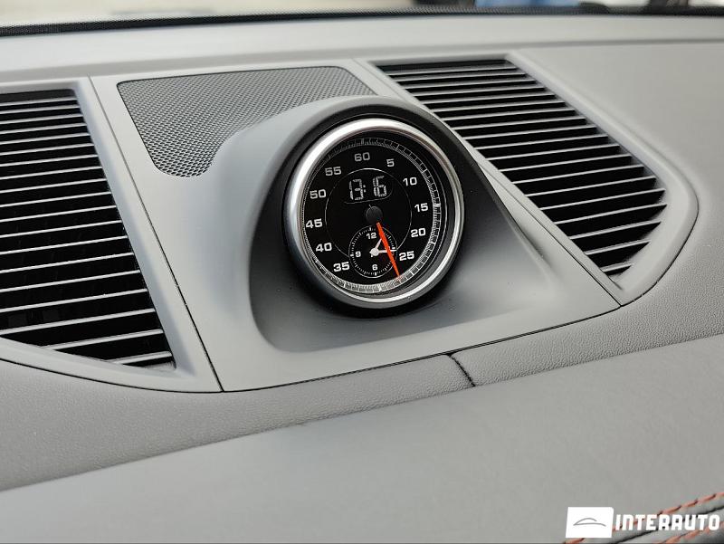 Porsche Macan 13 porsche macan 2019