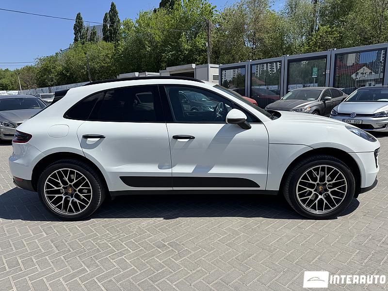 Porsche Macan 6 porsche macan 2018