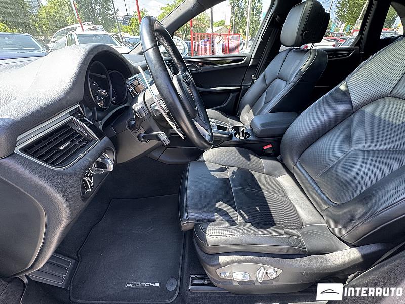 Porsche Macan 9 porsche macan 2018